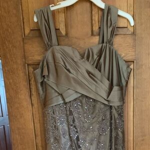 MONTAGE BRAND Full length Mother of the Bride dress   Worn once   Size 16.